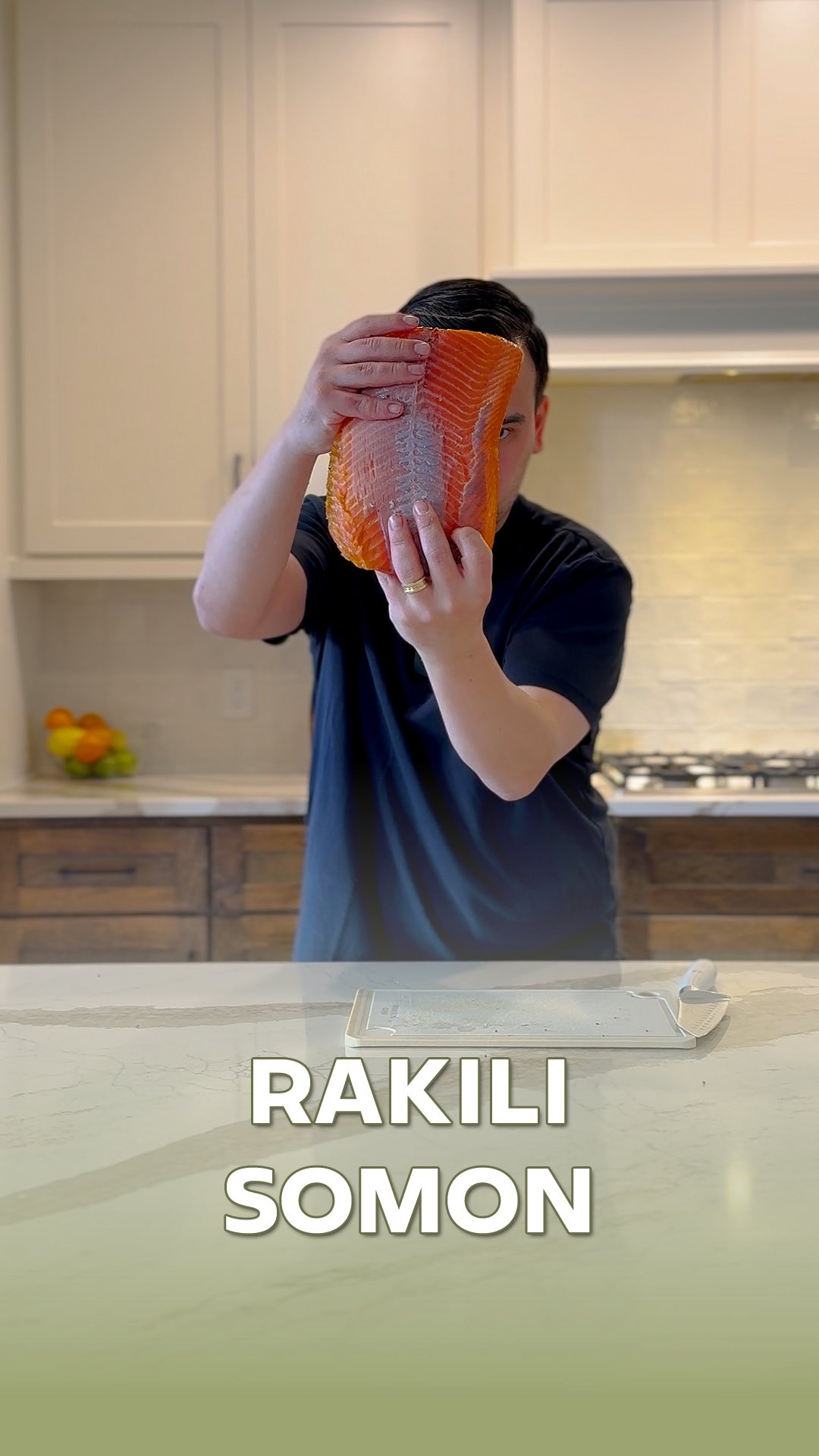 Rakıyla Kürlenen Somon: Fırına Kokmadan Hazır