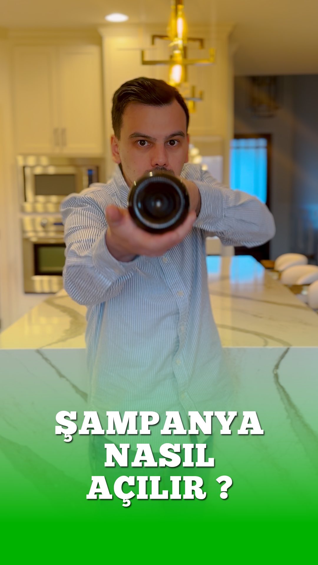 2 Dakikada Şampanya Nasıl Açılır?