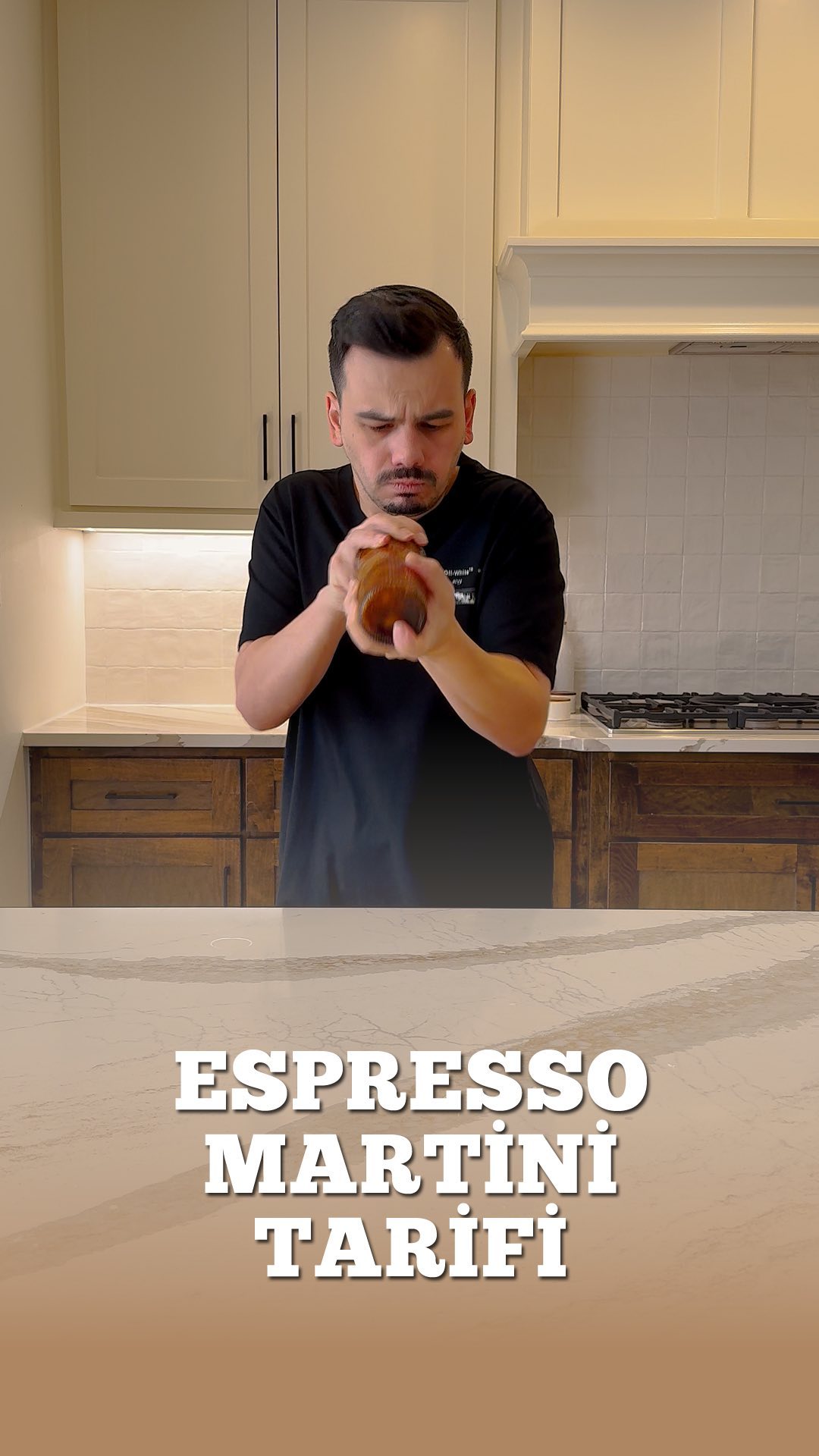 Espresso Martini Tarifi: Ev Yapımı Parfait Kokteyl