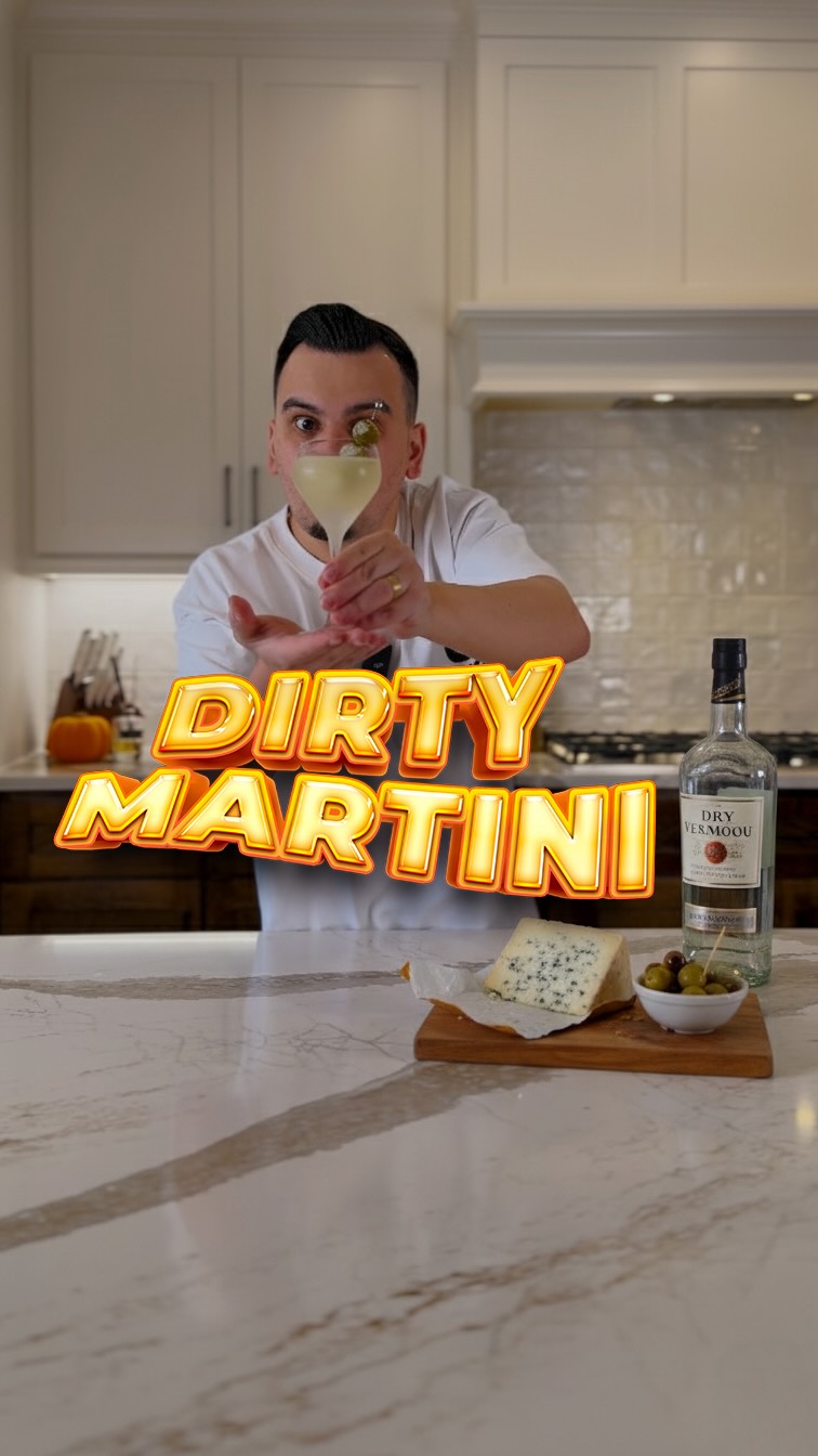 Küflü Peynirli Dirty Martini Kokteyli